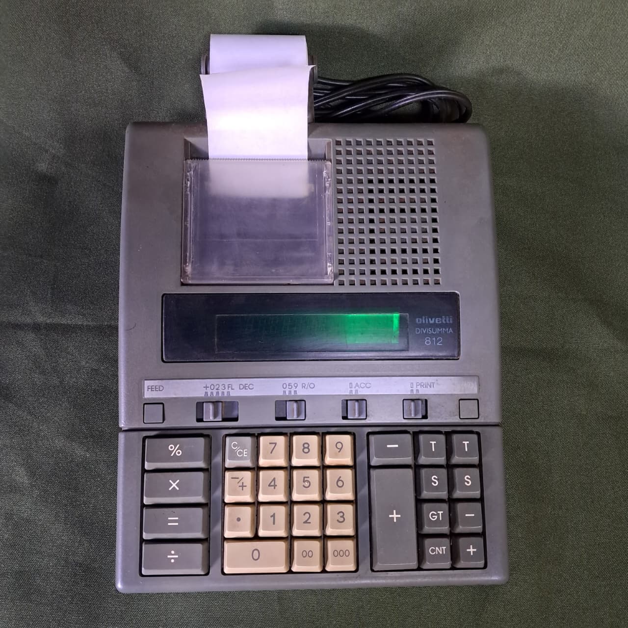 Calculadora Olivetti com bobina