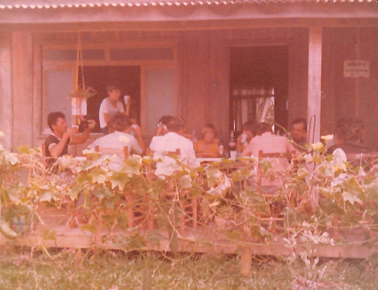 1ª casa na fazenda do Sr. Evandro Valcanaia