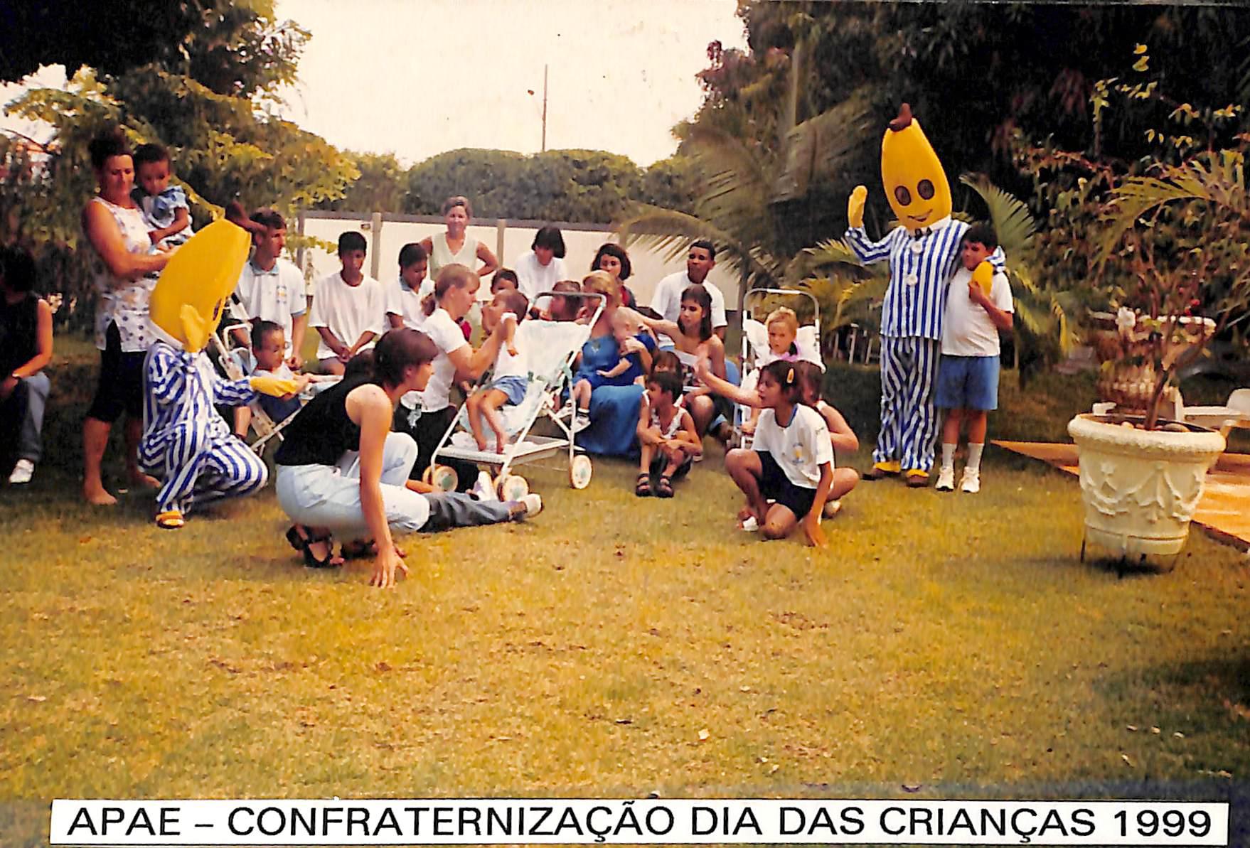 Confraternização Dia das Crianças APAE