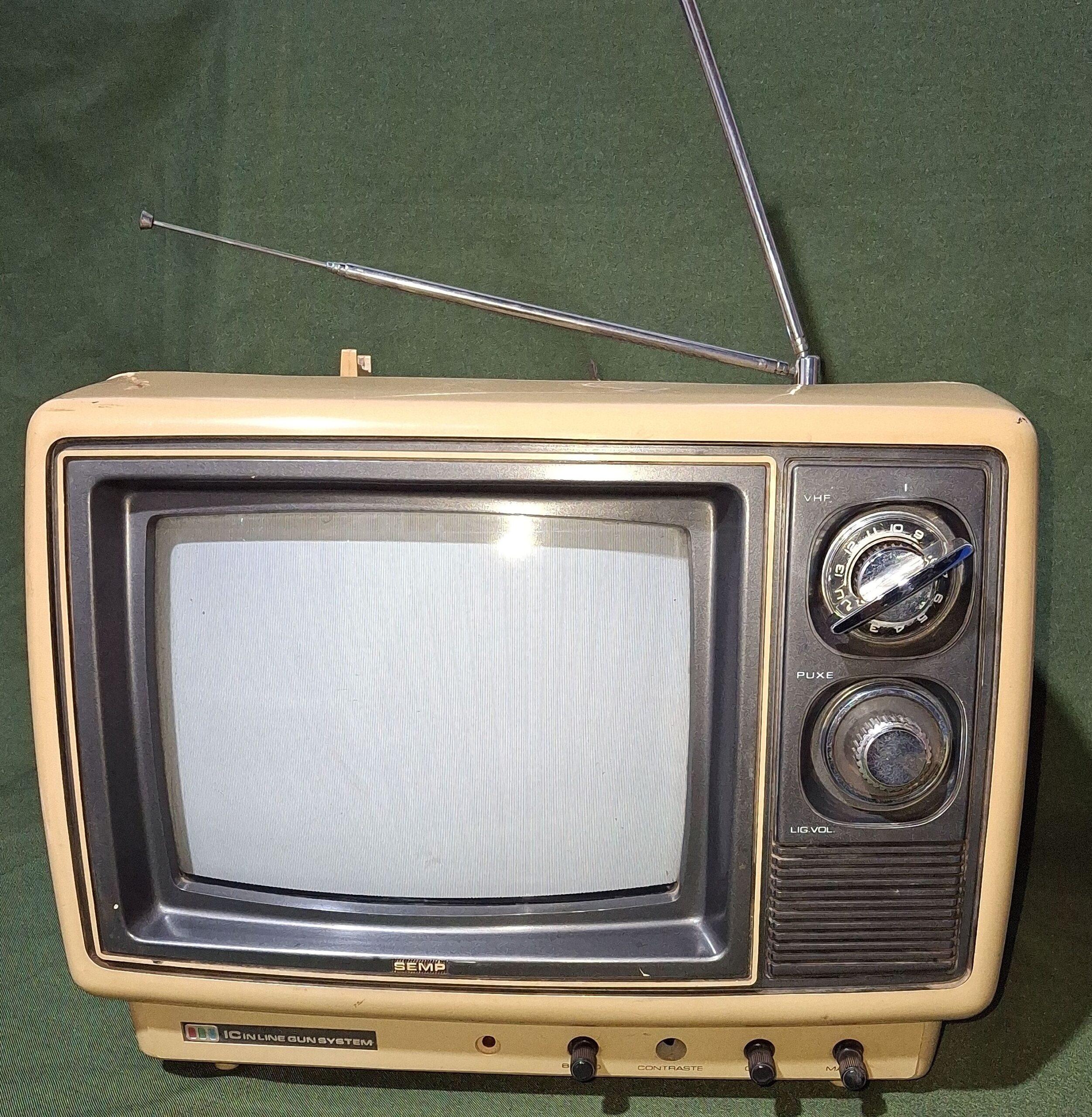 TV 10 polegadas