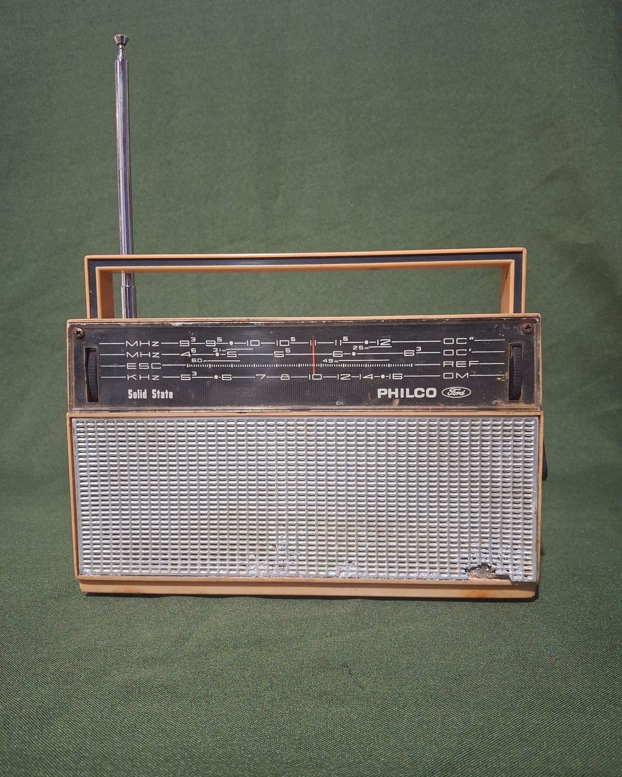 Rádio Philco Ford Solid State